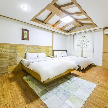 Theme Motel Mokpo Exterior foto