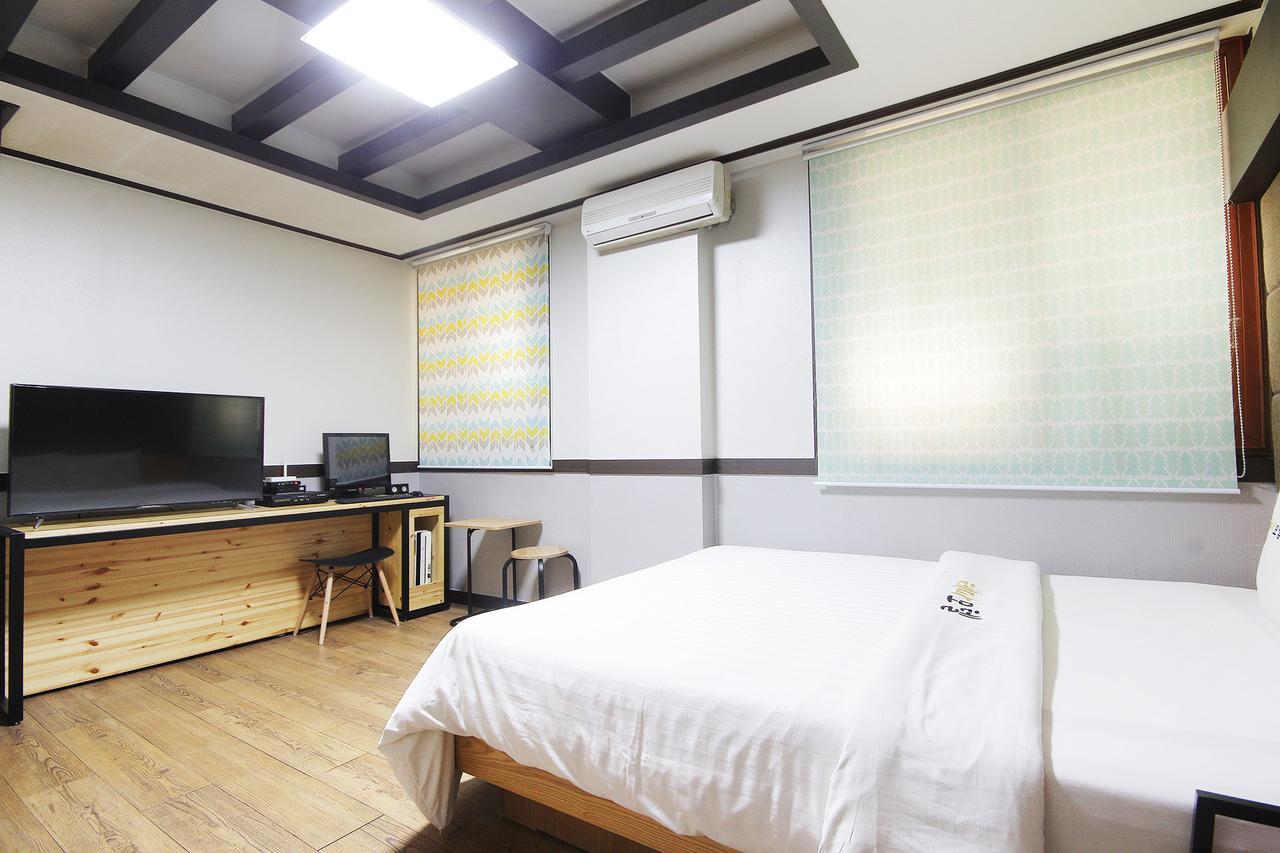 Theme Motel Mokpo Exterior foto